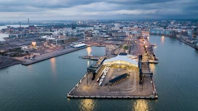 Helsinki, Wirtschaftsdrehscheibe Hafen